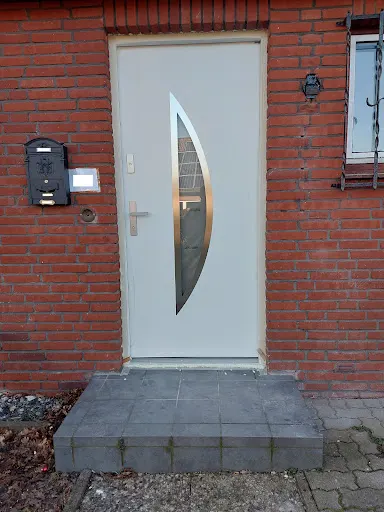 Oknomal - Okna, Drzwi, Bramy Garażowe